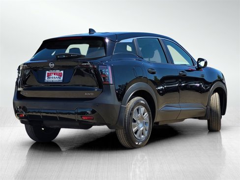 Used 2025 Nissan Kicks S image 4