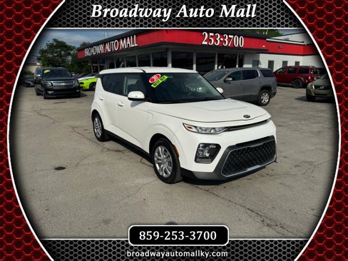 Used 2020 Kia Soul LX image 1