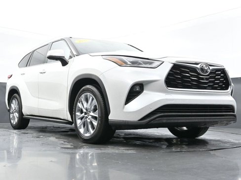 Used 2022 Toyota Highlander Limited image 53