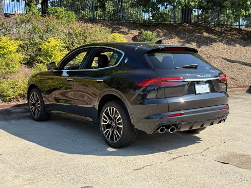 New 2025 Maserati Grecale GT image 5