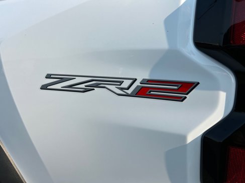 New 2026 Chevrolet Colorado ZR2 w/ Technology Package image 32