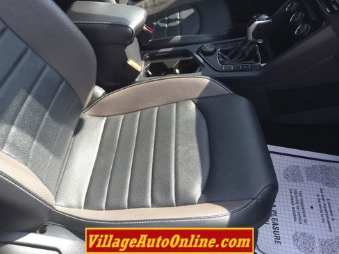 Used 2022 Volkswagen Taos SEL image 33