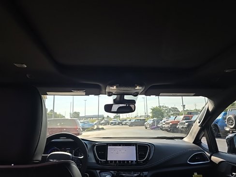 New 2026 Chrysler Pacifica Limited w/ S Appearance Package image 21