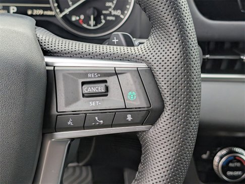 New 2025 Mitsubishi Outlander SE image 22