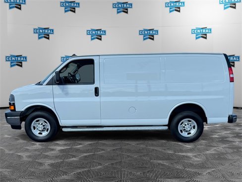 Used 2023 Chevrolet Express 2500 w/ Driver Convenience Package image 2