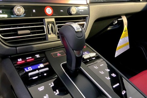 New 2026 Porsche Macan image 17