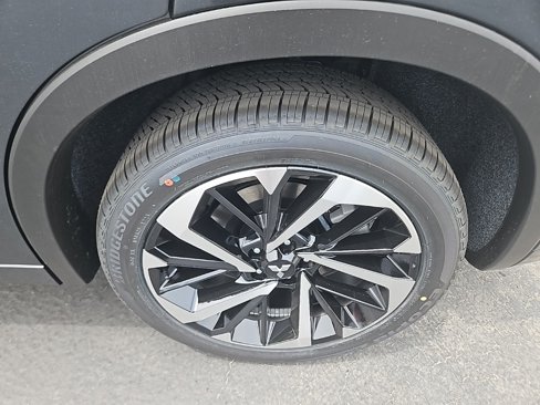 New 2025 Mitsubishi Outlander SEL image 14