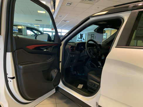 New 2026 Chevrolet TrailBlazer RS w/ Convenience Package image 16
