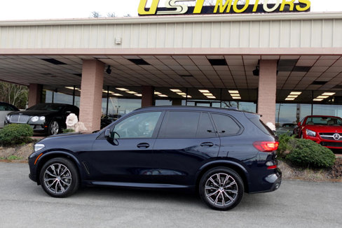 Used 2022 BMW X5 xDrive40i w/ M Sport Package image 4