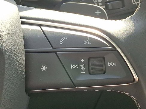 Certified 2025 Audi Q8 Prestige w/ Prestige Package image 23