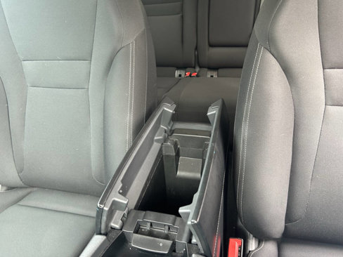 Used 2023 Nissan Rogue S image 28
