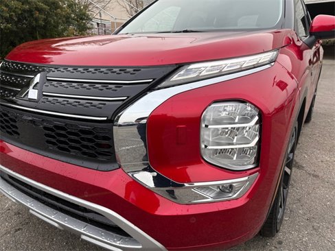 New 2025 Mitsubishi Outlander SEL image 8