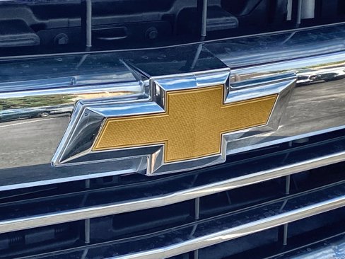 Used 2018 Chevrolet Silverado 1500 High Country image 30