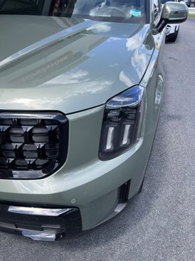 Used 2025 Kia Telluride SX Prestige X-Line image 2