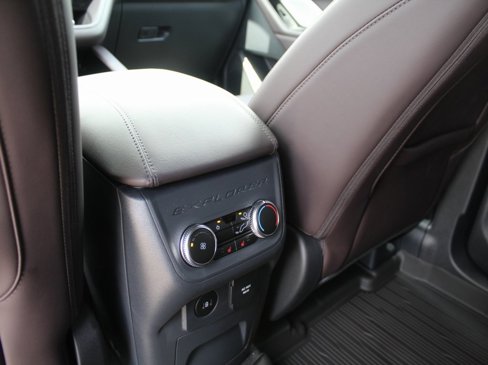 New 2025 Ford Explorer Platinum image 13