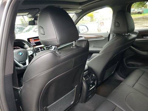 Used 2024 BMW X4 xDrive30i image 12