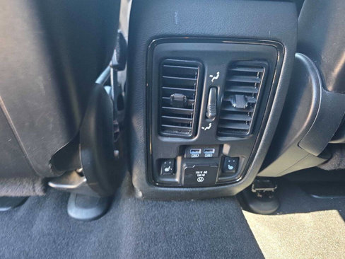 Used 2020 Dodge Durango GT image 17