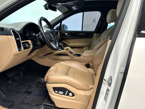 Used 2019 Porsche Cayenne image 19