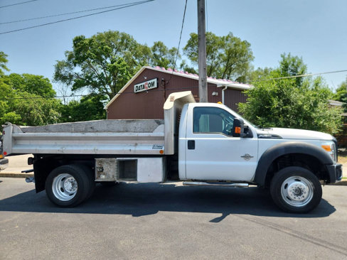 Used 2016 Ford F550 4x4 Regular Cab Super Duty image 2