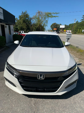 Used 2018 Honda Accord Sport image 2