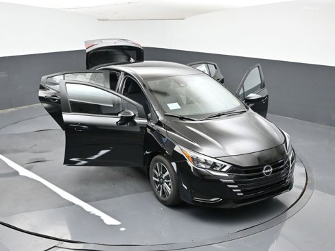 New 2025 Nissan Versa SV w/ Trunk Package image 32