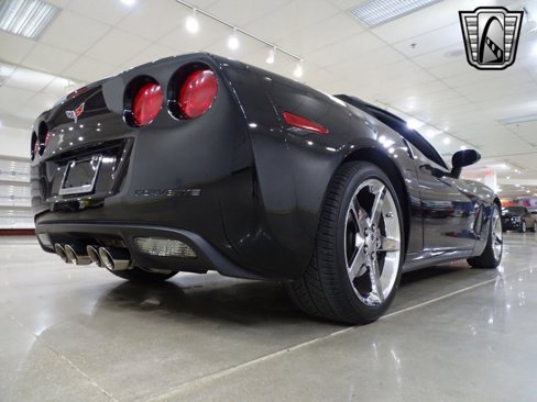 Used 2005 Chevrolet Corvette Convertible w/ Preferred Equipment Group image 6