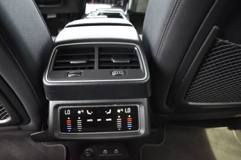 Used 2022 Audi e-tron Premium image 12