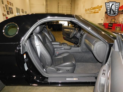 Used 2002 Ford Thunderbird image 19