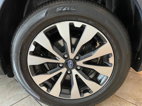 Used 2017 Subaru Outback 3.6R Limited image 86