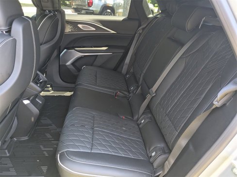 New 2026 Cadillac Lyriq V w/ LPO, Floor Liner Package image 17