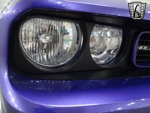 Used 2014 Dodge Challenger R/T image 15