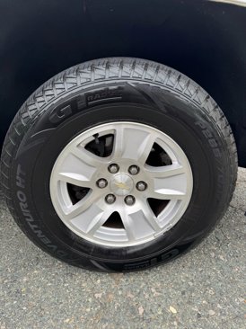 Used 2018 Chevrolet Silverado 1500 LT w/ All Star Edition image 9