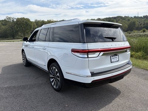 Used 2024 Lincoln Navigator L Reserve image 3