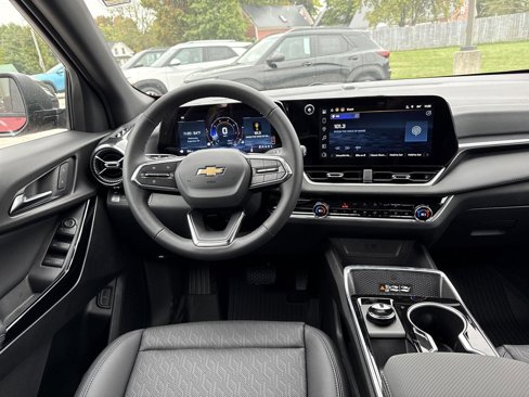 New 2026 Chevrolet Equinox LT w/ Convenience Package II image 13