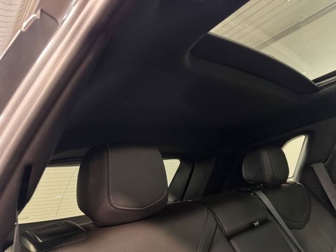 Used 2025 Cadillac XT5 Premium Luxury image 15