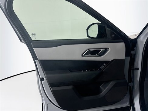 Used 2026 Land Rover Range Rover Velar Dynamic SE image 11