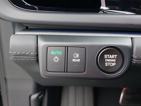 New 2025 Porsche Panamera 4 image 28