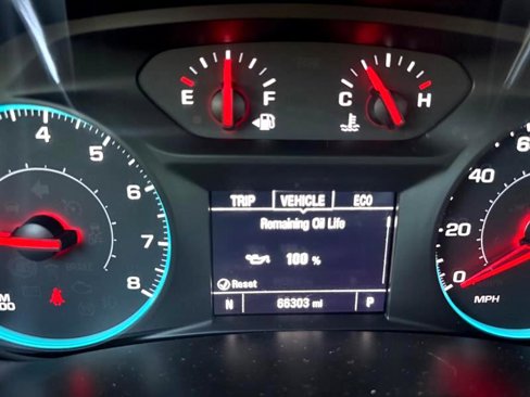 Used 2018 Chevrolet Equinox LT image 15