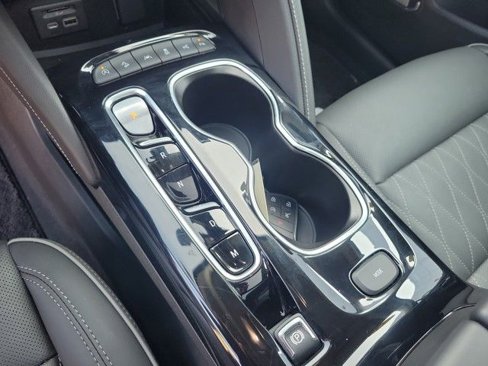 Used 2023 Buick Envision Avenir image 30
