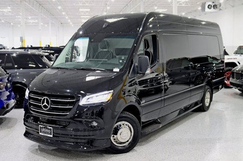 Used 2024 Mercedes-Benz Sprinter 3500 image 5