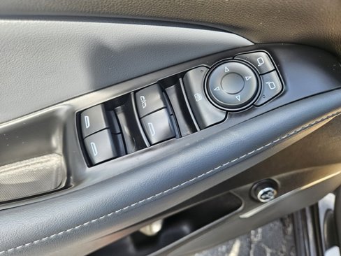Certified 2023 Buick Enclave Essence w/ LPO, Floor Liner Package image 17