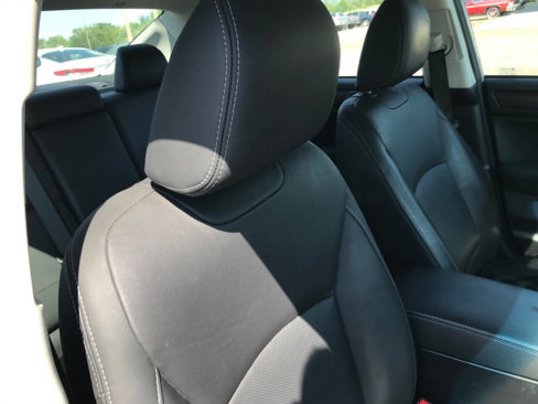 Used 2017 Subaru Legacy 2.5i Limited image 12