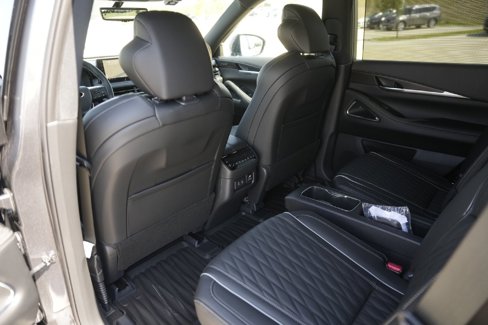 New 2026 INFINITI QX60 Autograph w/ Dark Cargo Package image 18