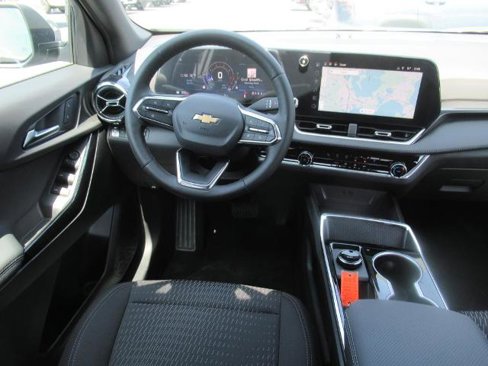 New 2026 Chevrolet Equinox LT image 12