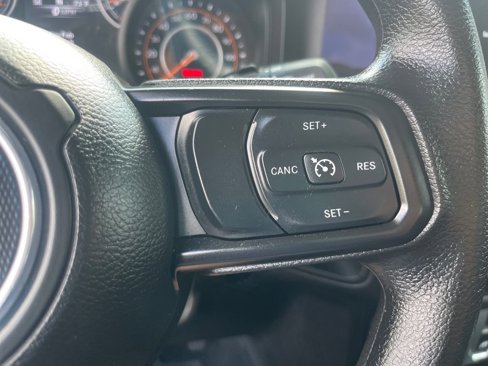 Used 2025 Jeep Wrangler Sport image 29