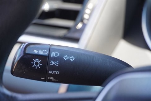 Used 2018 Toyota Camry LE image 27