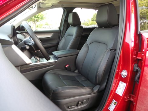 Certified 2025 MAZDA CX-70 Plug-In Hybrid w/ Premium Pkg image 8