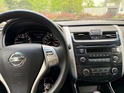 Used 2015 Nissan Altima 2.5 S w/ Sport Value Package image 15