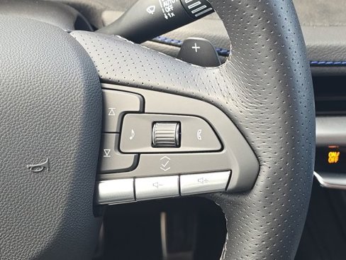 Used 2025 Cadillac XT4 Sport image 29