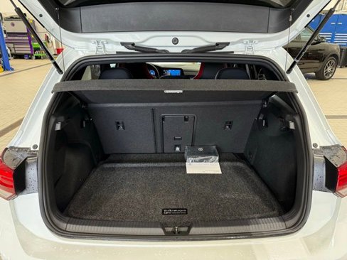 Certified 2024 Volkswagen GTI Autobahn image 28